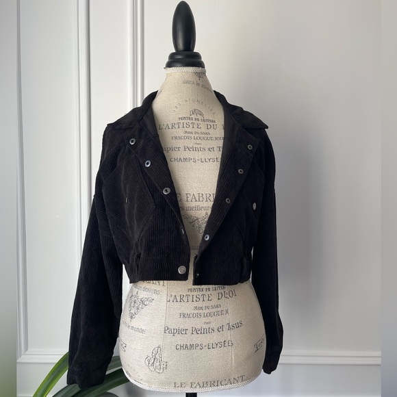 Jackets & Blazers - Black corduroy cropped jackets